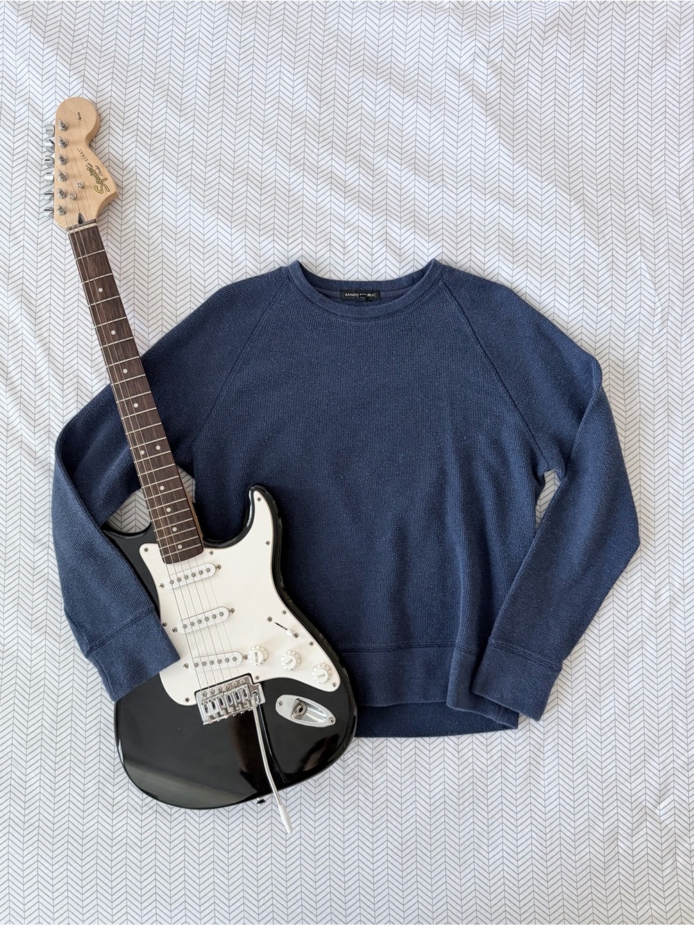 Banana Republic Navy Long Sleeve Crewneck Sweater